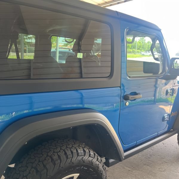 Used 2024 Jeep Wrangler Rubicon w/ Convenience Group AWD/4WD image 12