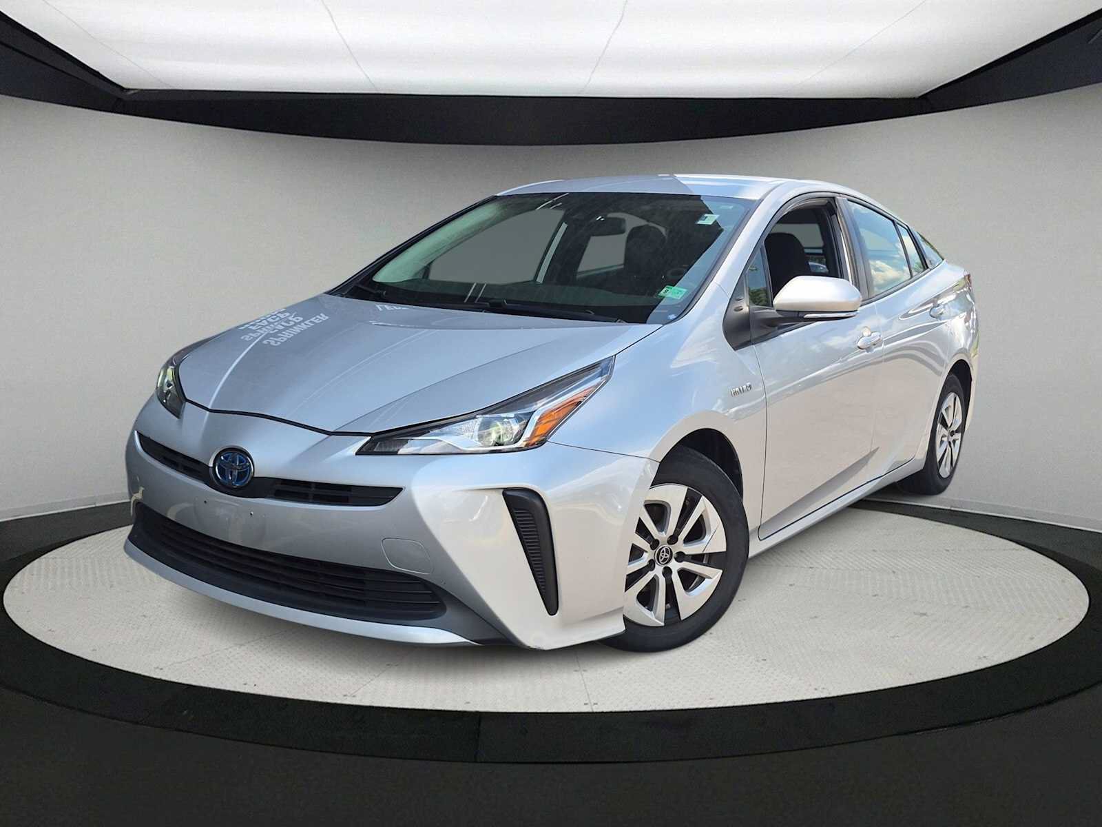 Used 2022 Toyota Prius L Eco