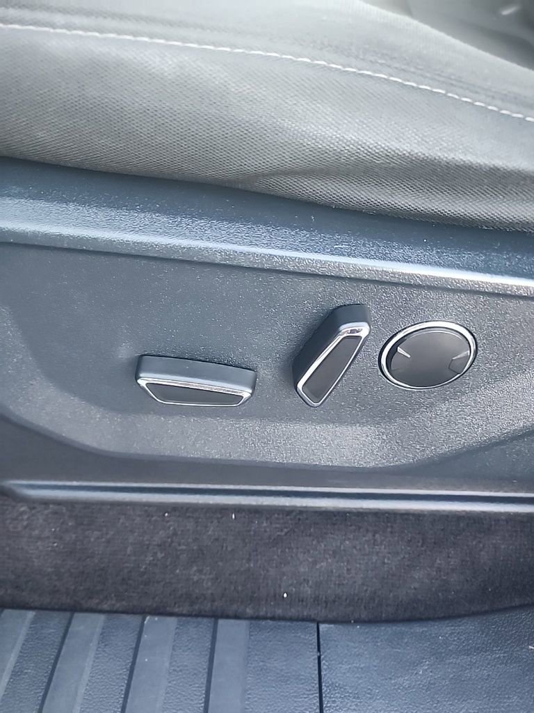 Used 2021 Ford F150 XLT w/ Equipment Group 302A High image 14