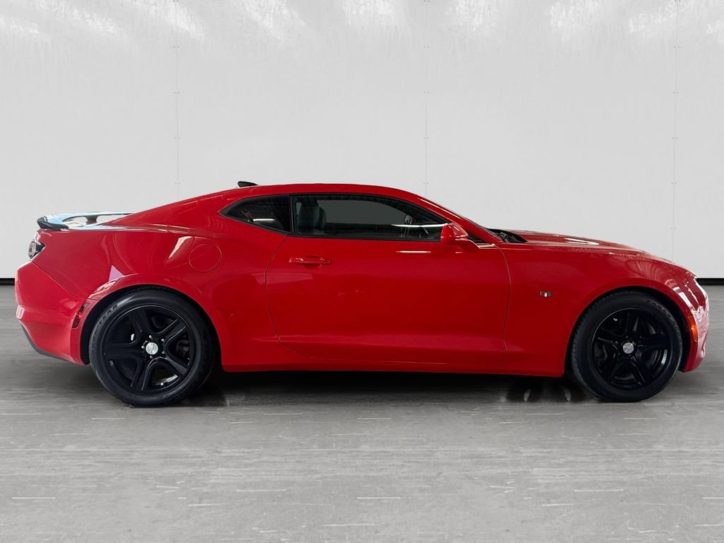 Used 2024 Chevrolet Camaro LT w/ Technology Package RWD image 6