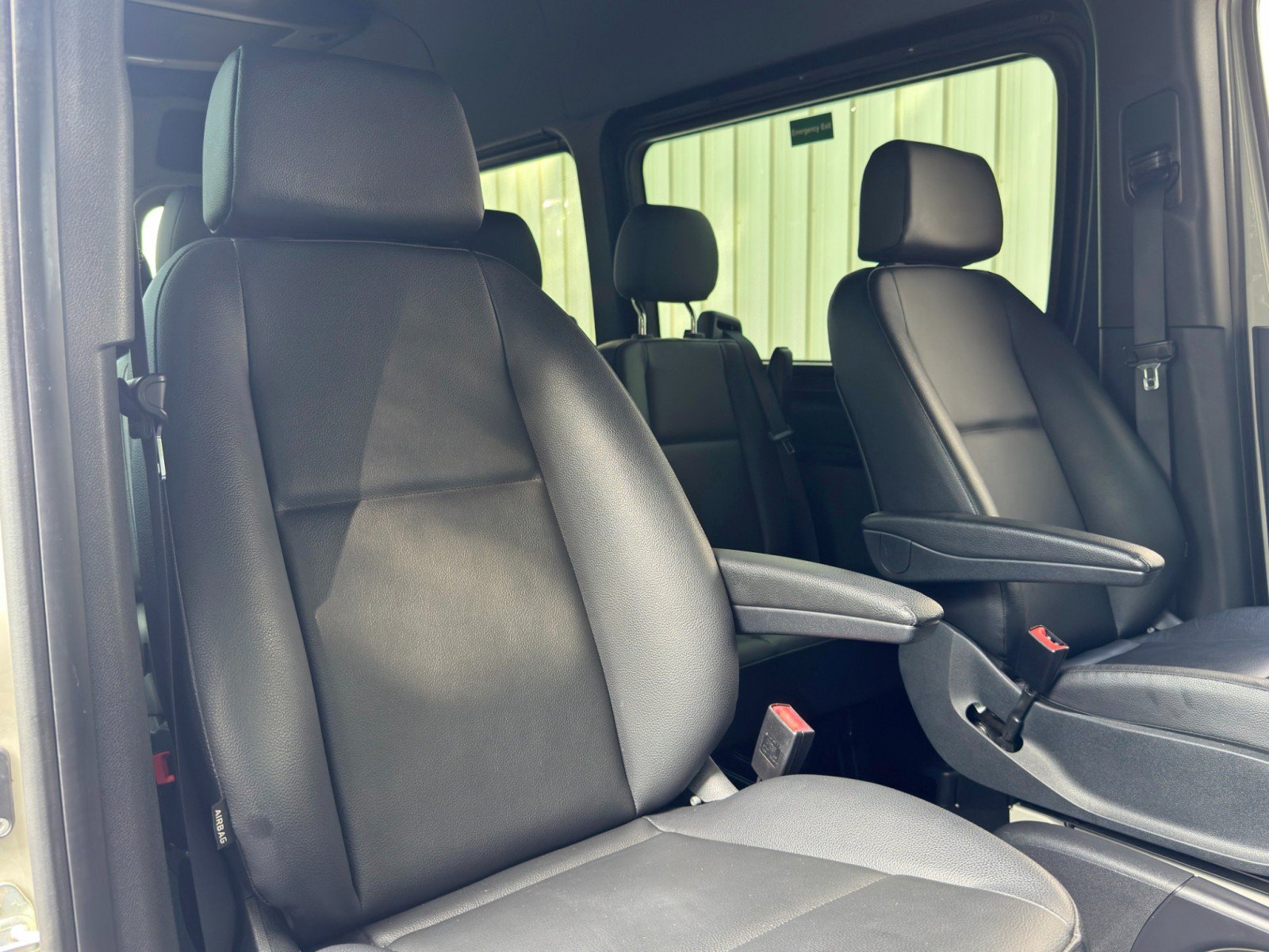 Used 2022 Mercedes-Benz Sprinter 2500 image 30