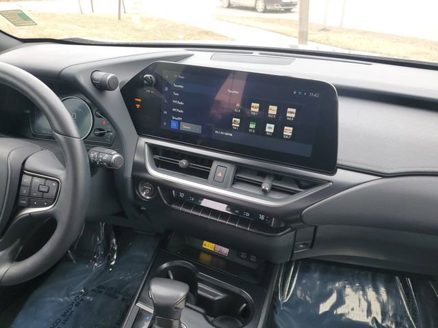 Used 2023 Lexus UX 250h AWD w/ Accessory Package (Z1) image 25