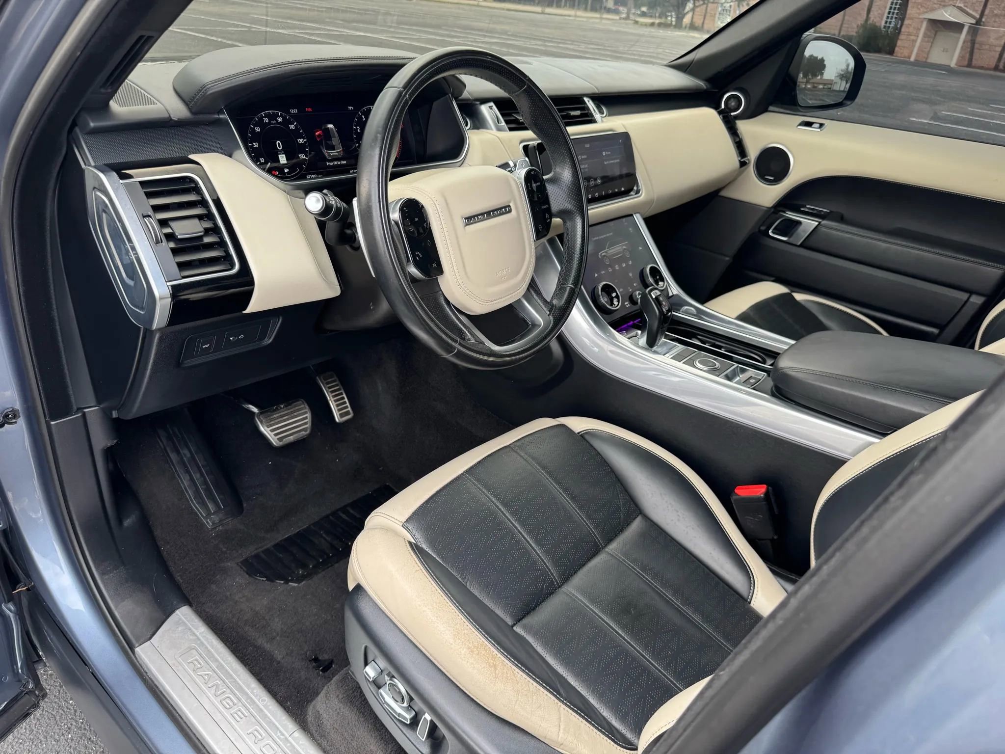 Used 2019 Land Rover Range Rover Sport HSE Dynamic AWD/4WD image 12