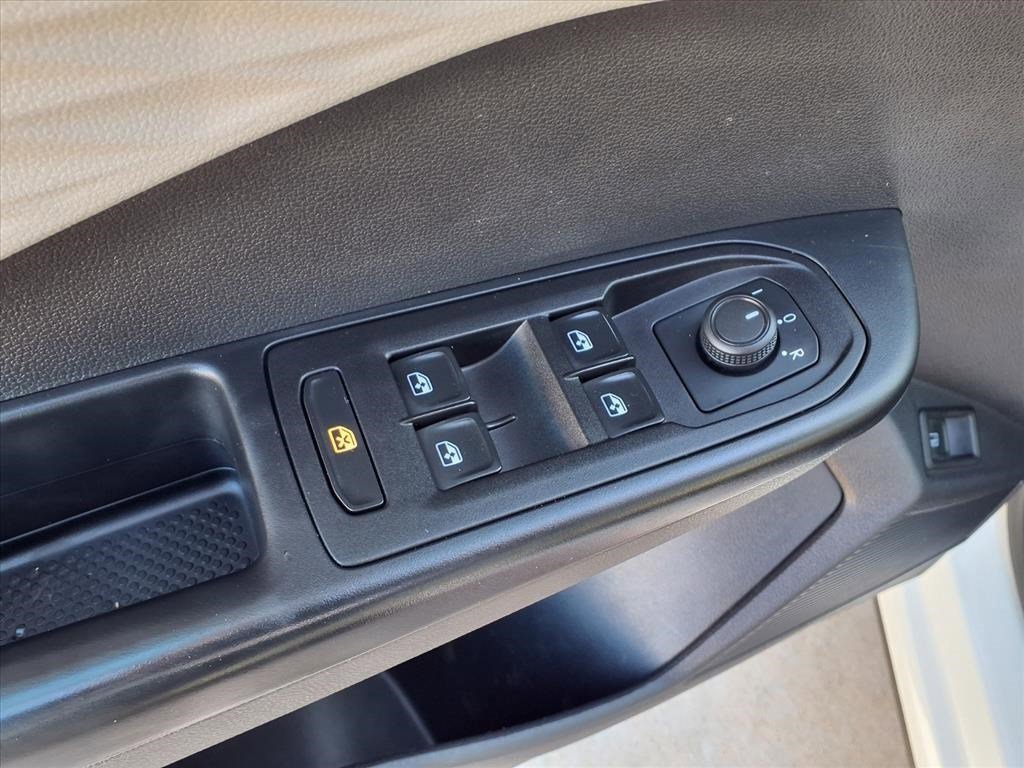 Used 2022 Volkswagen Taos S w/ IQ Drive S Package image 14