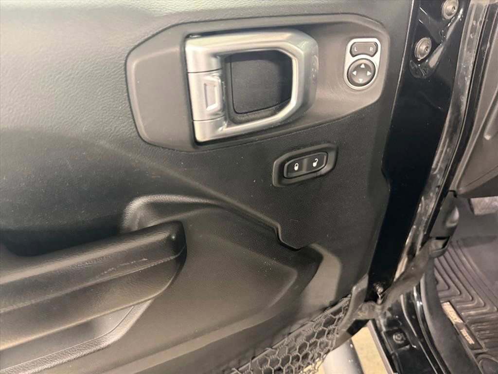 Used 2020 Jeep Wrangler Sport S image 12