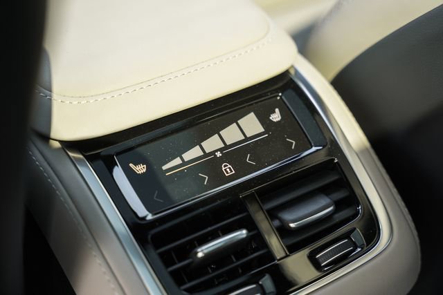 New 2026 Volvo XC90 B6 Ultra w/ Lounge Package AWD/4WD image 34