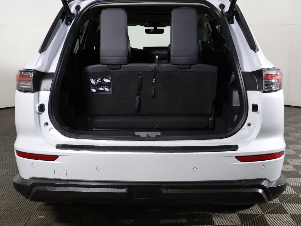 New 2026 Mitsubishi Outlander AWD image 19