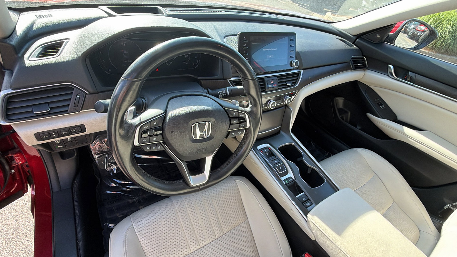Used 2019 Honda Accord Touring image 25