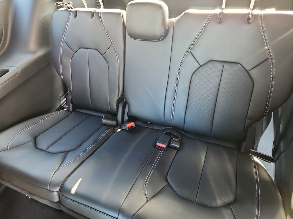 New 2026 Chrysler Voyager LX FWD image 9