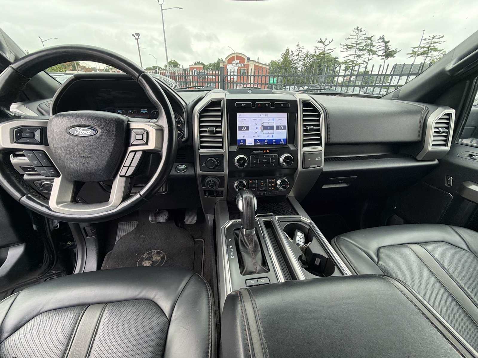 Used 2020 Ford F150 Platinum w/ Equipment Group 701A Luxury AWD/4WD image 17