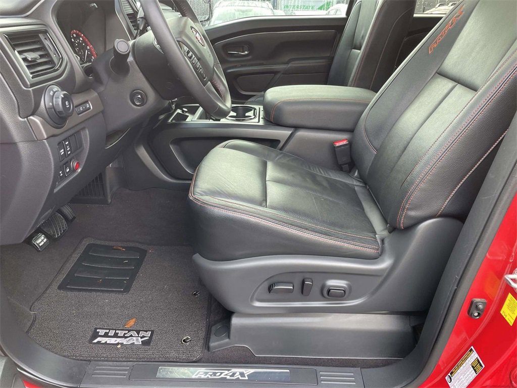 Used 2023 Nissan Titan PRO-4X w/ Pro-4x Convenience Package image 18