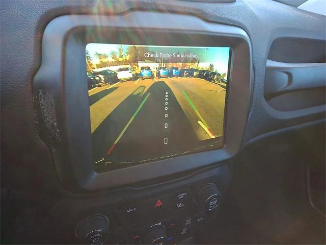 Certified 2023 Jeep Renegade Latitude w/ Sun/Sound Group image 15