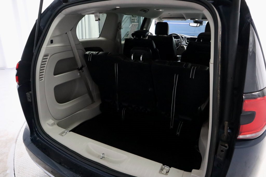 Used 2023 Chrysler Pacifica Touring-L image 20