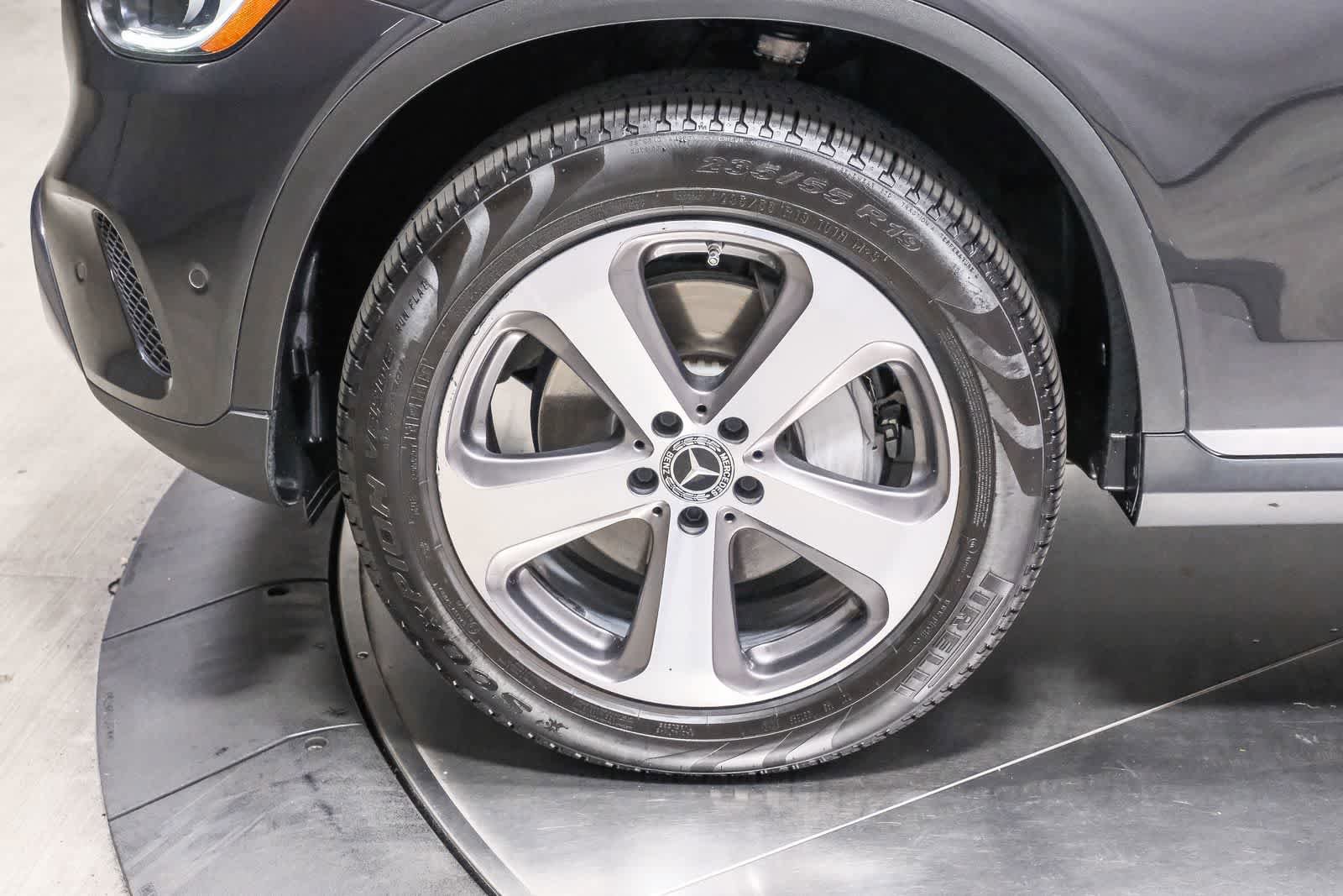 Used 2022 Mercedes-Benz GLC 300 image 9