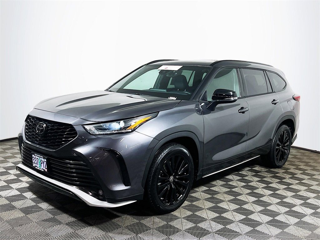 Certified 2024 Toyota Highlander XSE image 4