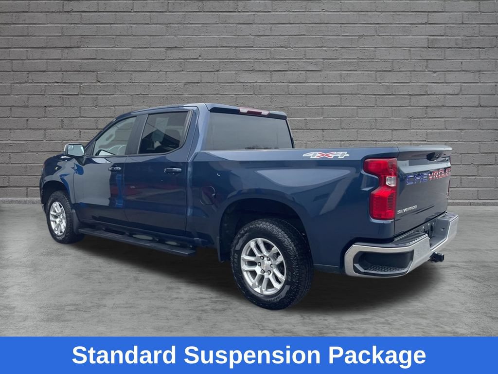 Used 2022 Chevrolet Silverado 1500 LT AWD/4WD image 5