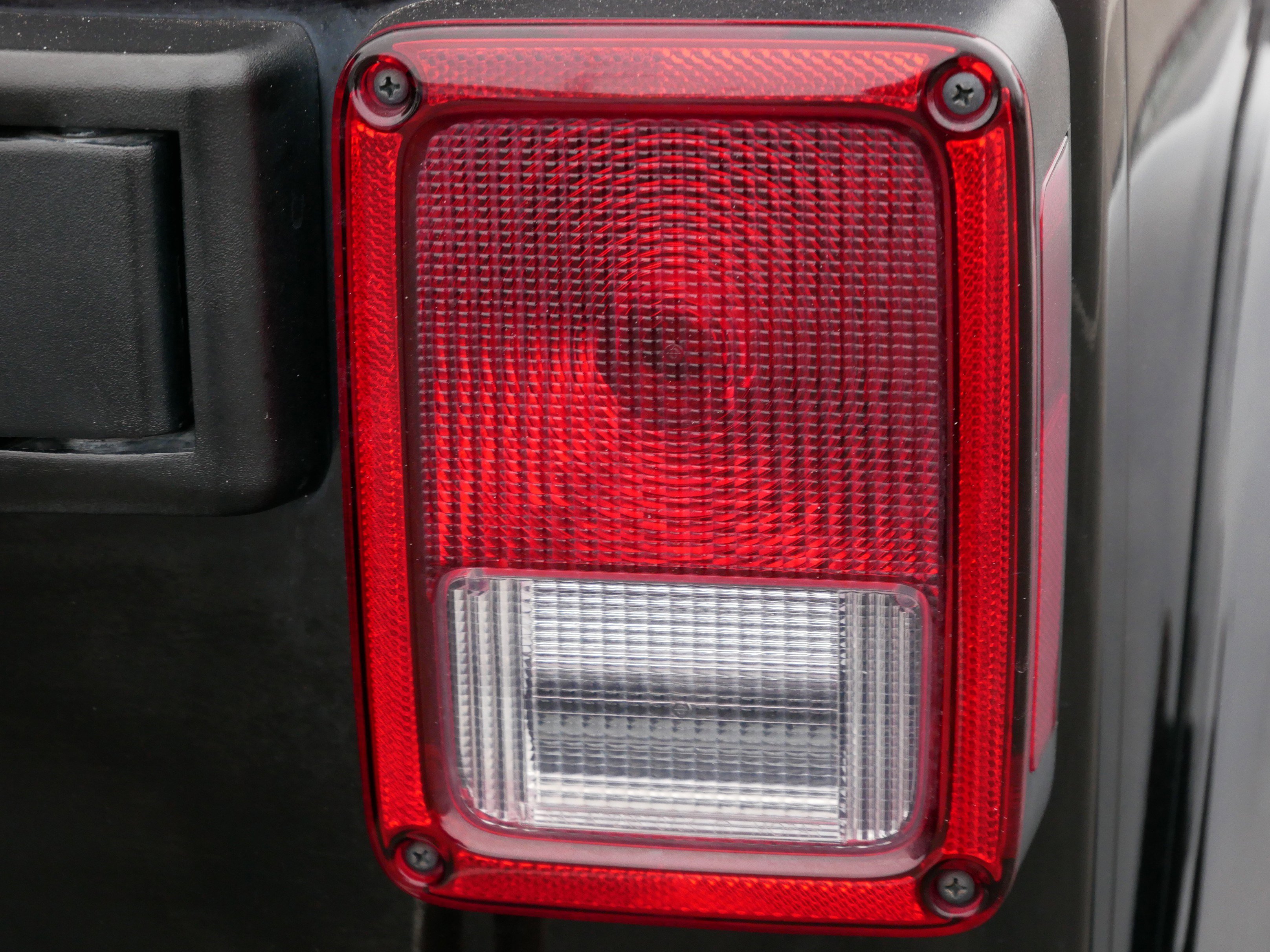 Used 2014 Jeep Wrangler Sahara w/ Dual Top Group image 17