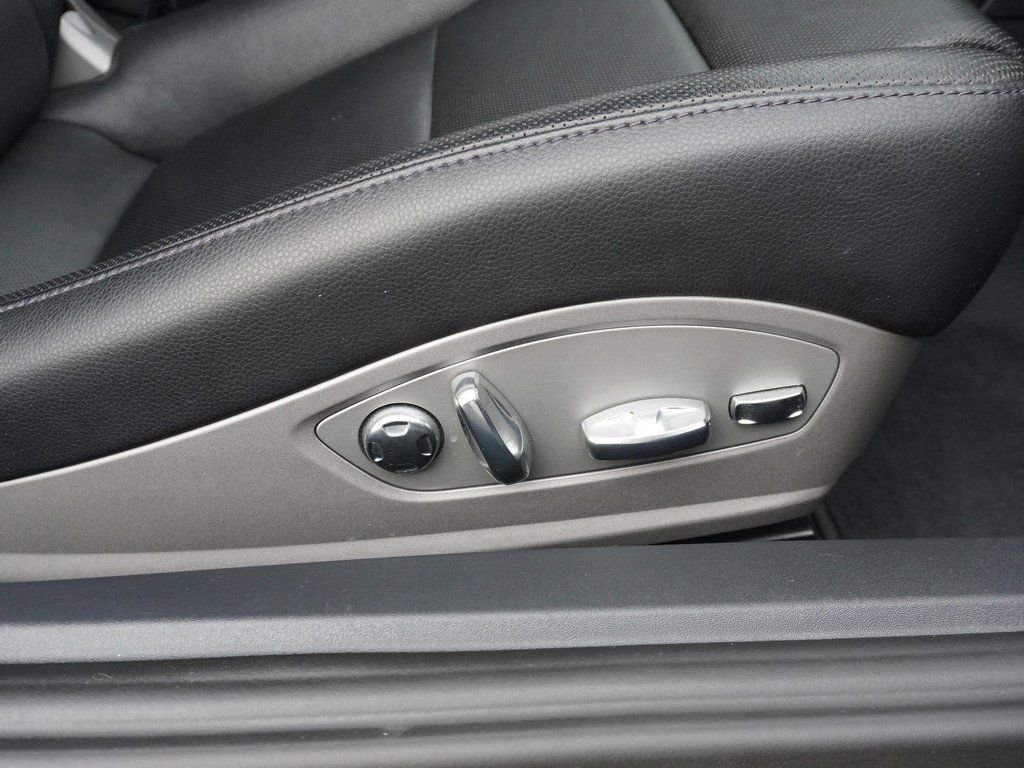 Used 2023 Porsche 718 Boxster S w/ Sport Chrono Package image 30