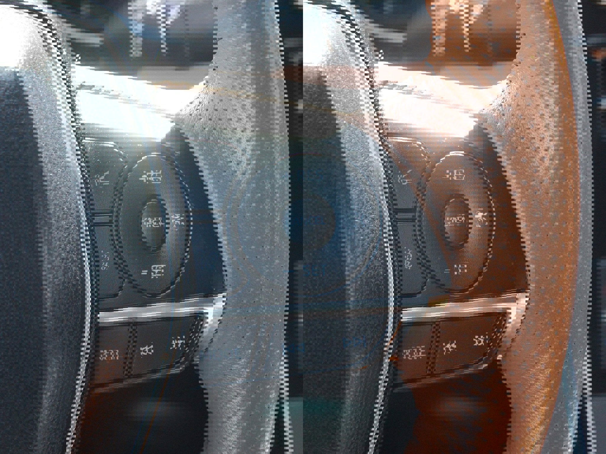 Used 2019 Toyota Avalon Limited w/ Advanced Safety Package image 12