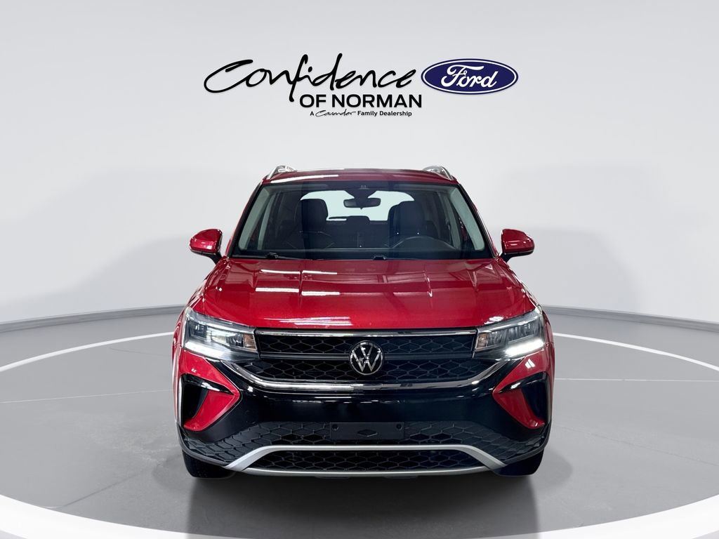 Used 2023 Volkswagen Taos SE AWD/4WD image 2