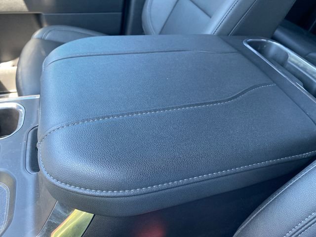 Used 2024 Chevrolet Silverado 1500 LT Trail Boss w/ LT Trail Boss Premium Package AWD/4WD image 28