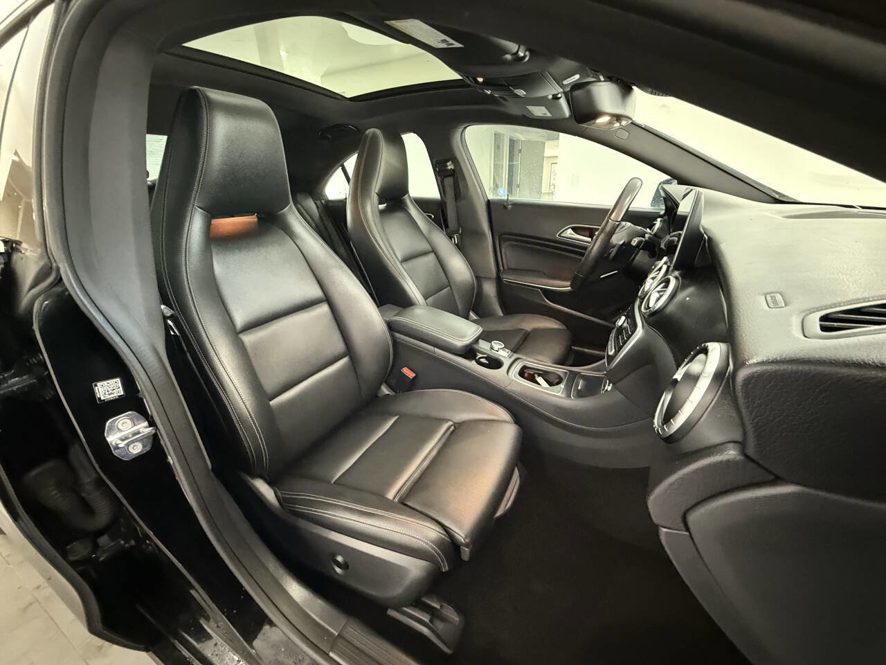 Used 2019 Mercedes-Benz CLA 250 image 12