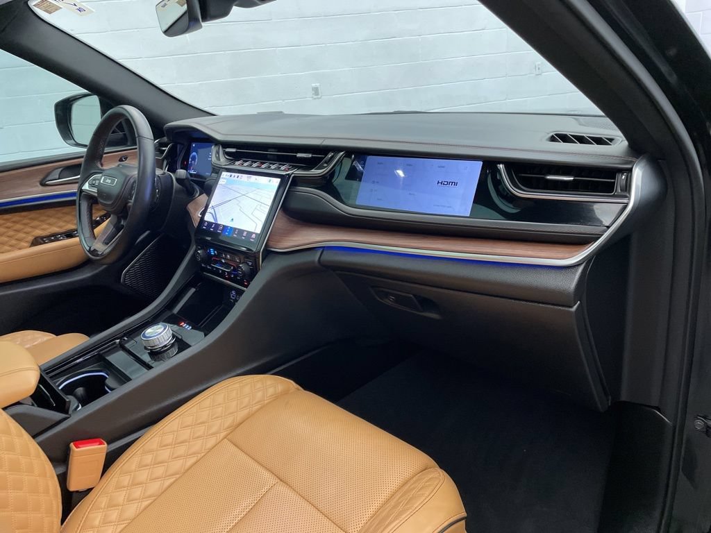 Certified 2023 Jeep Grand Cherokee L Summit w/ Luxury Tech Group V RWD image 19