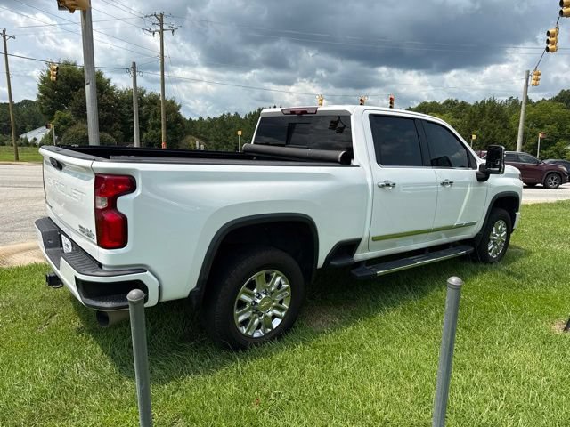 Used 2024 Chevrolet Silverado 2500 High Country w/ Technology Package AWD/4WD image 6