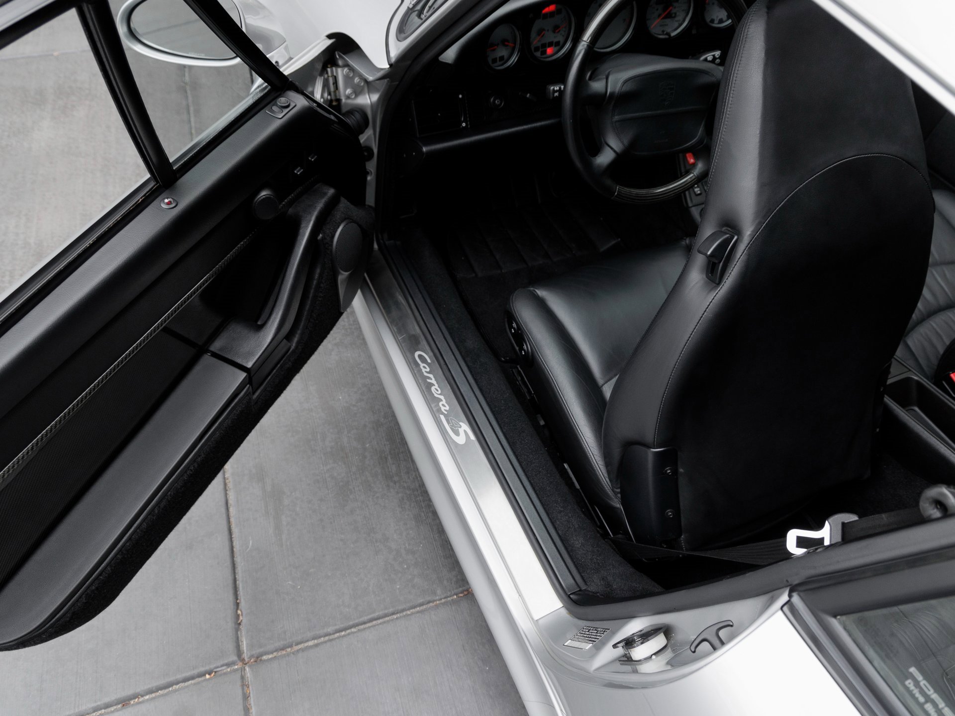 Used 1998 Porsche 911 Carrera 4S image 37