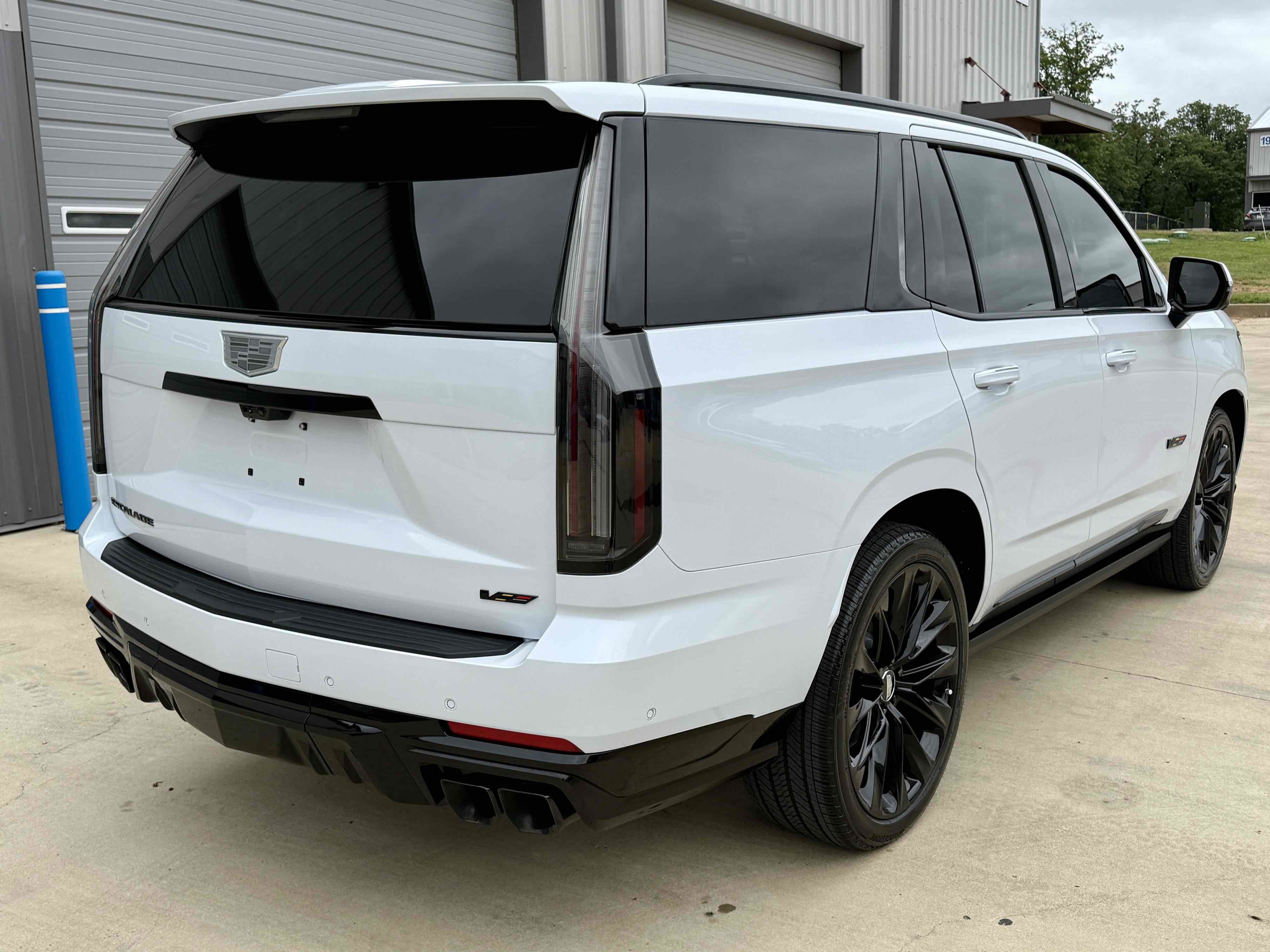 Used 2026 Cadillac Escalade V w/ LPO, ONYX Package AWD/4WD image 68