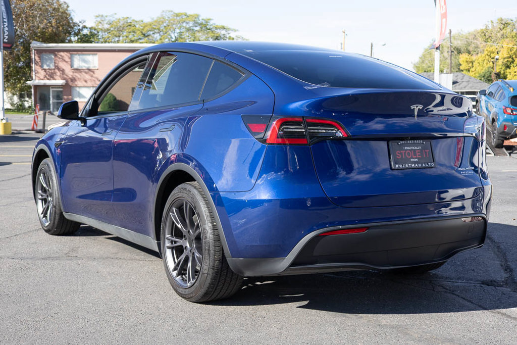 Used 2024 Tesla Model Y Long Range AWD/4WD image 20