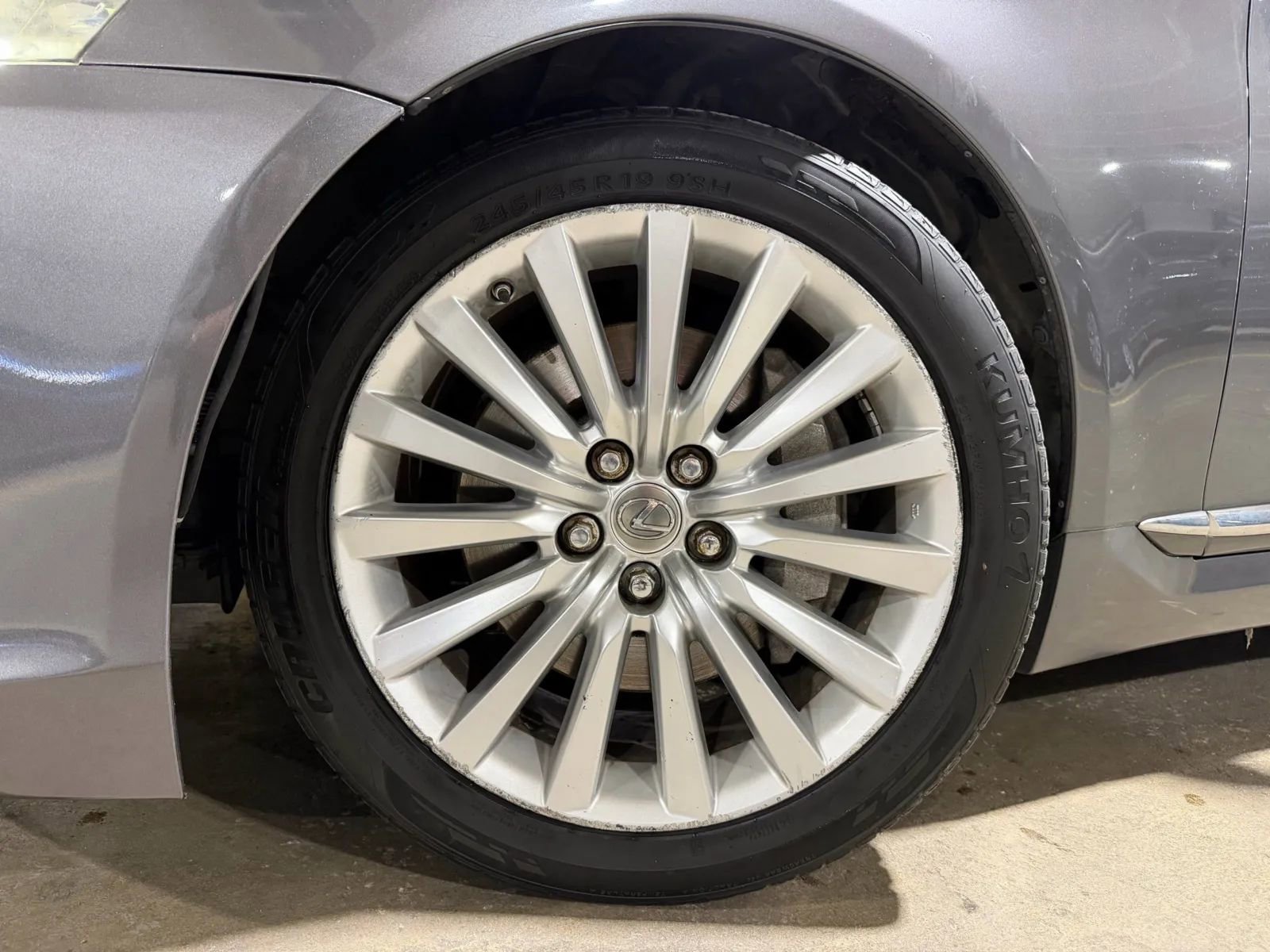 Used 2013 Lexus LS 460 L w/ Preferred Accessory Package AWD/4WD image 19