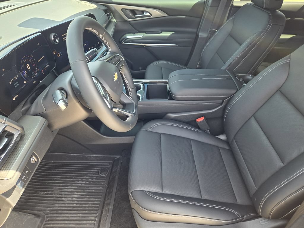 New 2026 Chevrolet Traverse LT FWD image 14