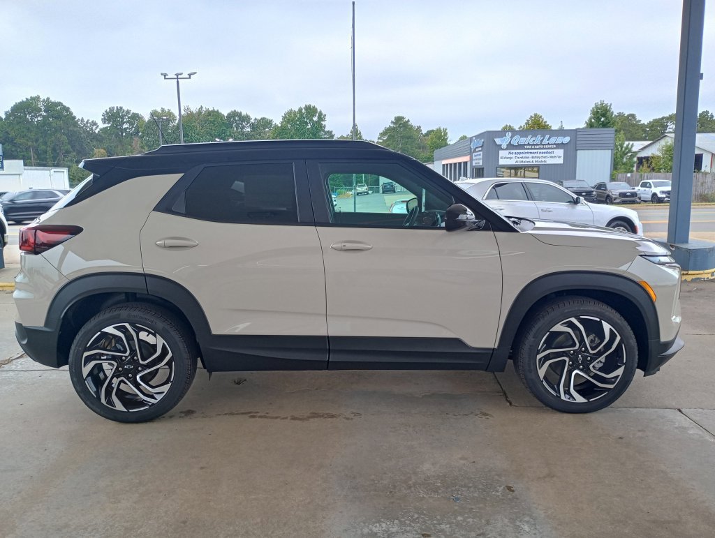 New 2026 Chevrolet TrailBlazer RS w/ Convenience Package FWD image 6