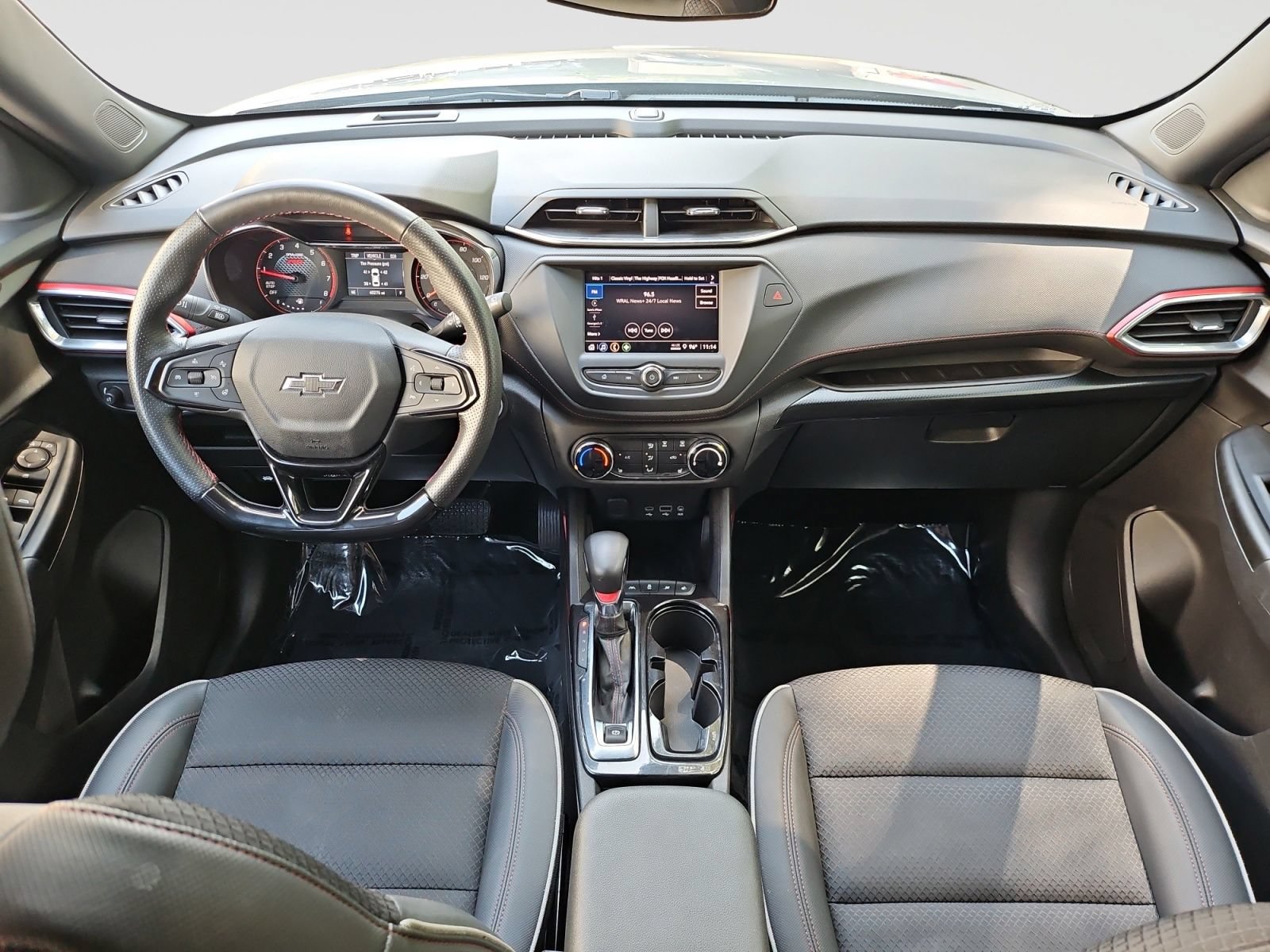 Used 2023 Chevrolet TrailBlazer RS FWD image 16