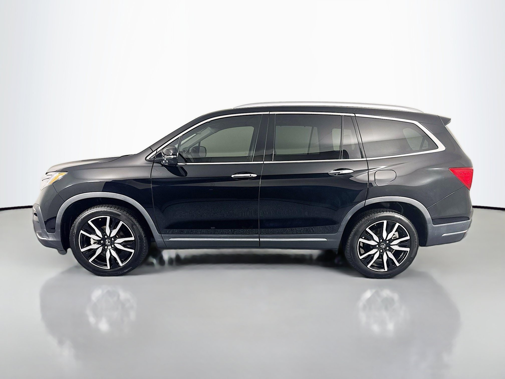 Used 2020 Honda Pilot Touring image 8