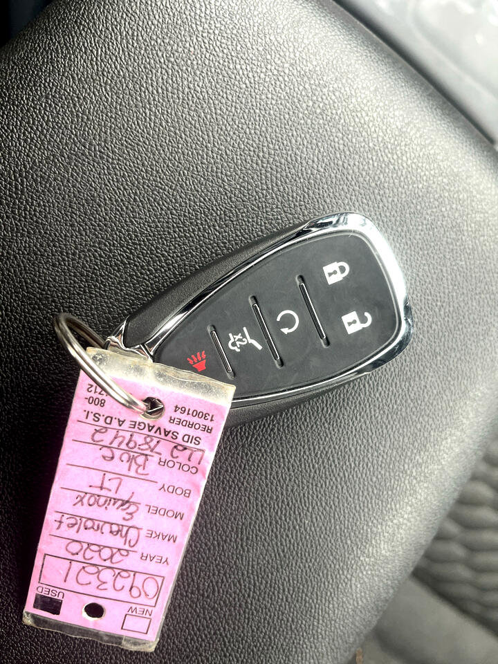 Used 2020 Chevrolet Equinox LT w/ Driver Convenience Package image 19