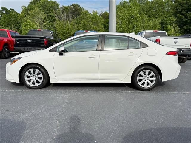 Used 2023 Toyota Corolla LE FWD image 7