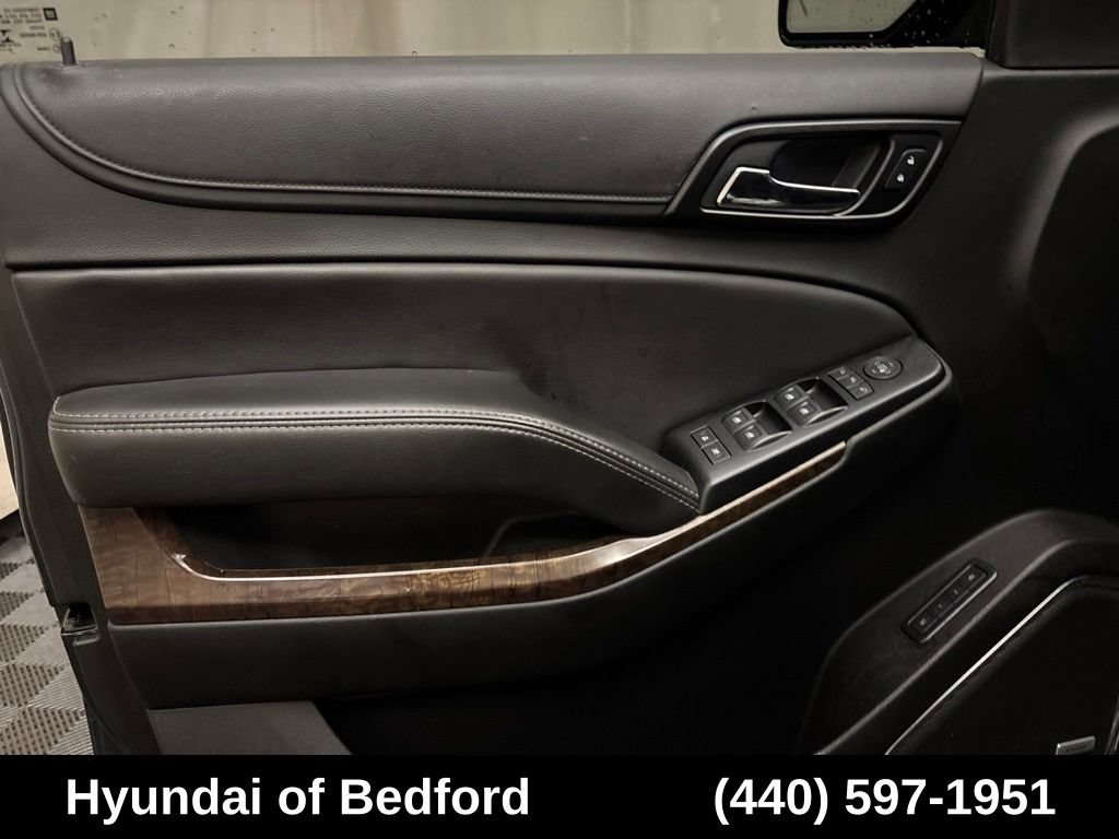 Used 2019 Chevrolet Tahoe LT w/ Luxury Package AWD/4WD image 13