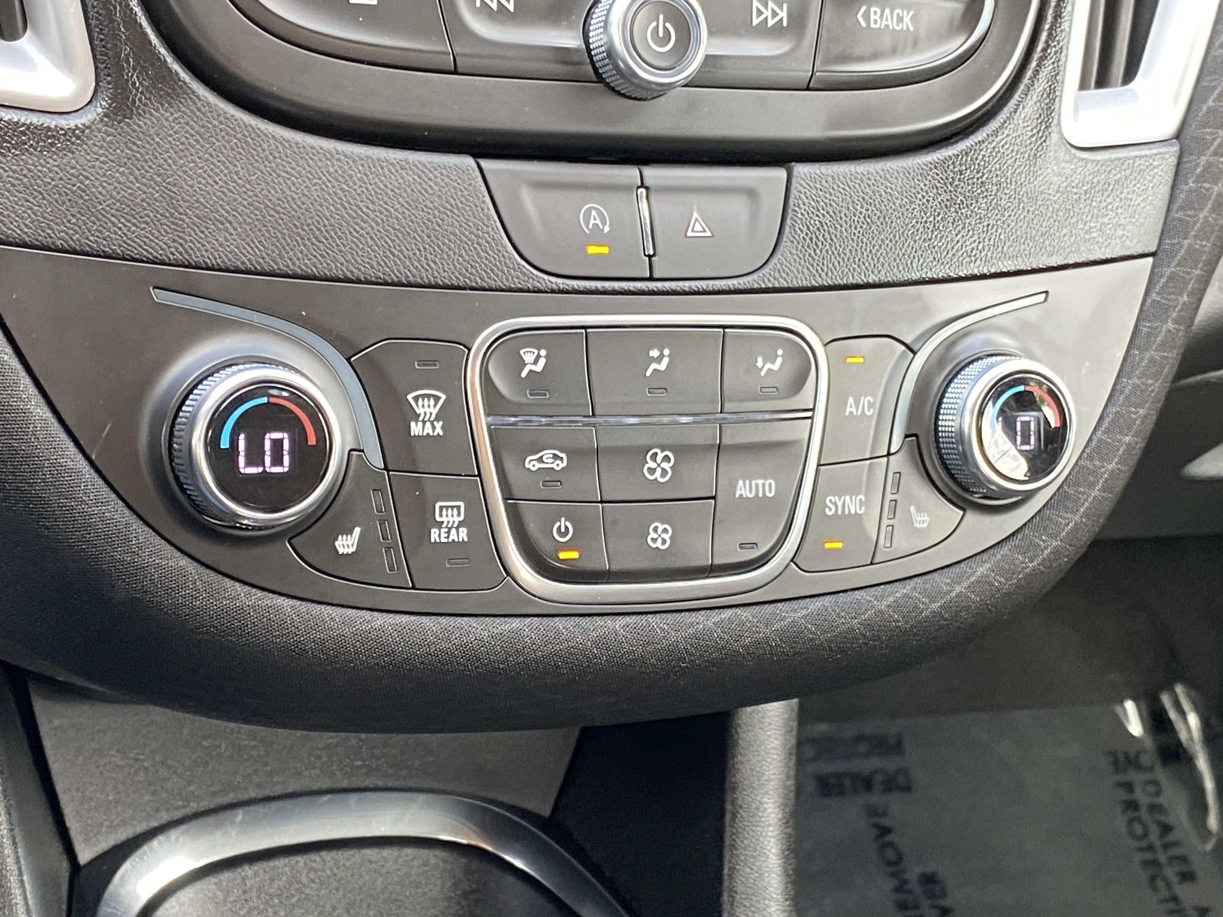 Used 2024 Chevrolet Malibu LT image 21