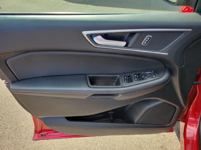 Certified 2024 Ford Edge SEL w/ Convenience Package AWD/4WD image 13