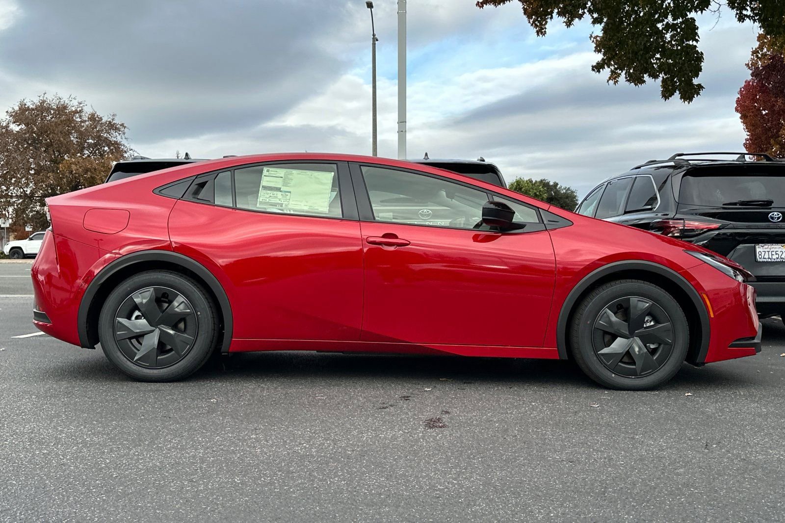 New 2026 Toyota Prius Plug-In Hybrid image 9