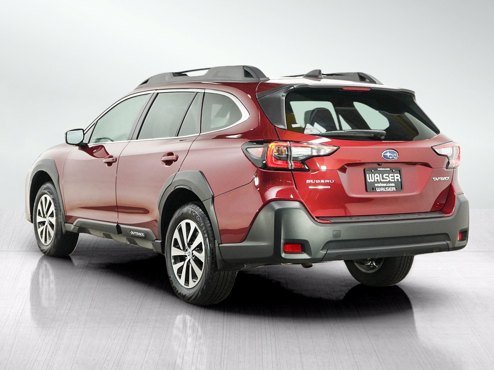 Used 2025 Subaru Outback Premium AWD/4WD image 3