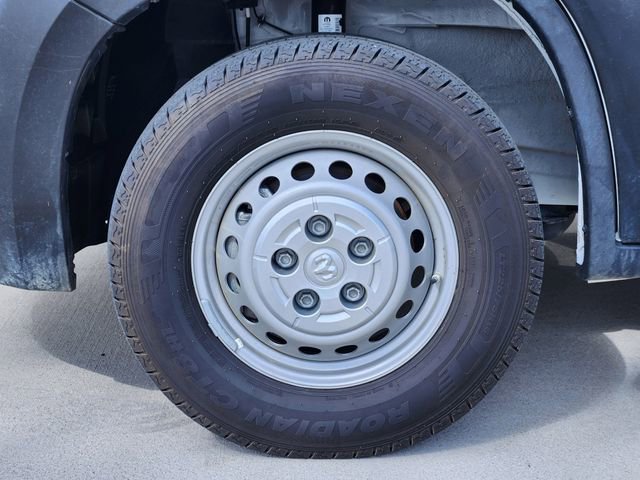 Used 2025 RAM ProMaster 2500 w/ Convenience Group image 10