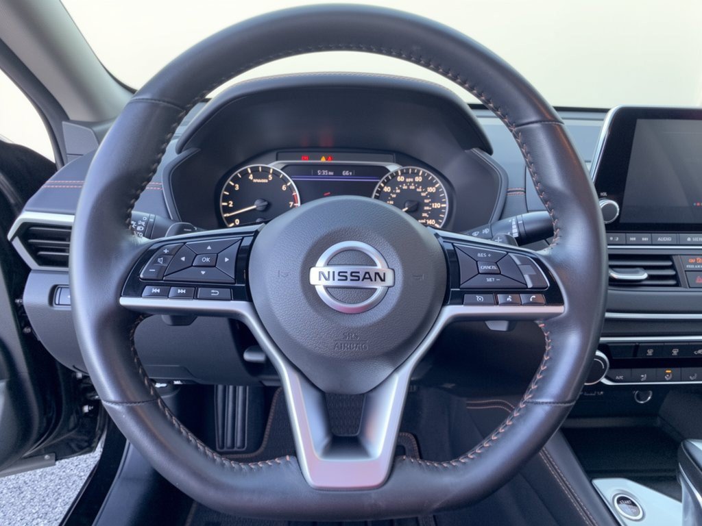 Used 2021 Nissan Altima 2.5 SR AWD/4WD image 10