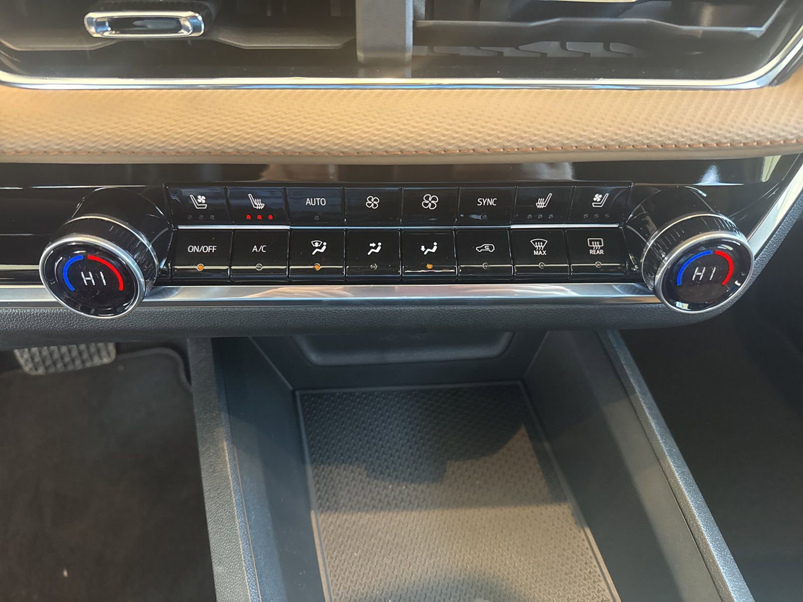 New 2026 Chevrolet Equinox ACTIV w/ Convenience Package III image 29