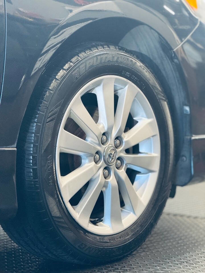 Used 2009 Toyota Corolla S FWD image 19