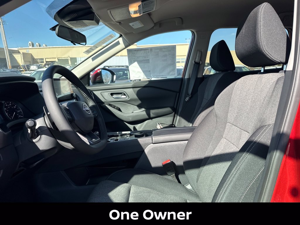 Certified 2026 Nissan Rogue SV AWD/4WD image 10