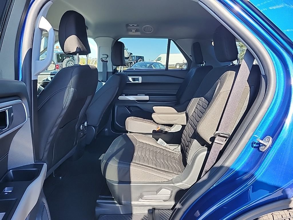 Used 2021 Ford Explorer XLT image 23