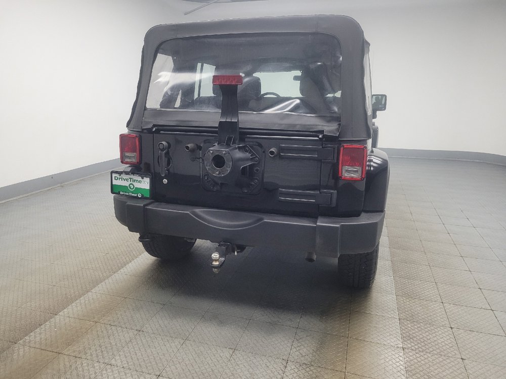 Used 2015 Jeep Wrangler Unlimited Sport w/ Connectivity Group AWD/4WD image 7